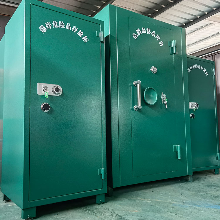 德州危险品存放柜（危险品存放箱）为什么能防火防爆？科学防爆机制与安全保障功能解析